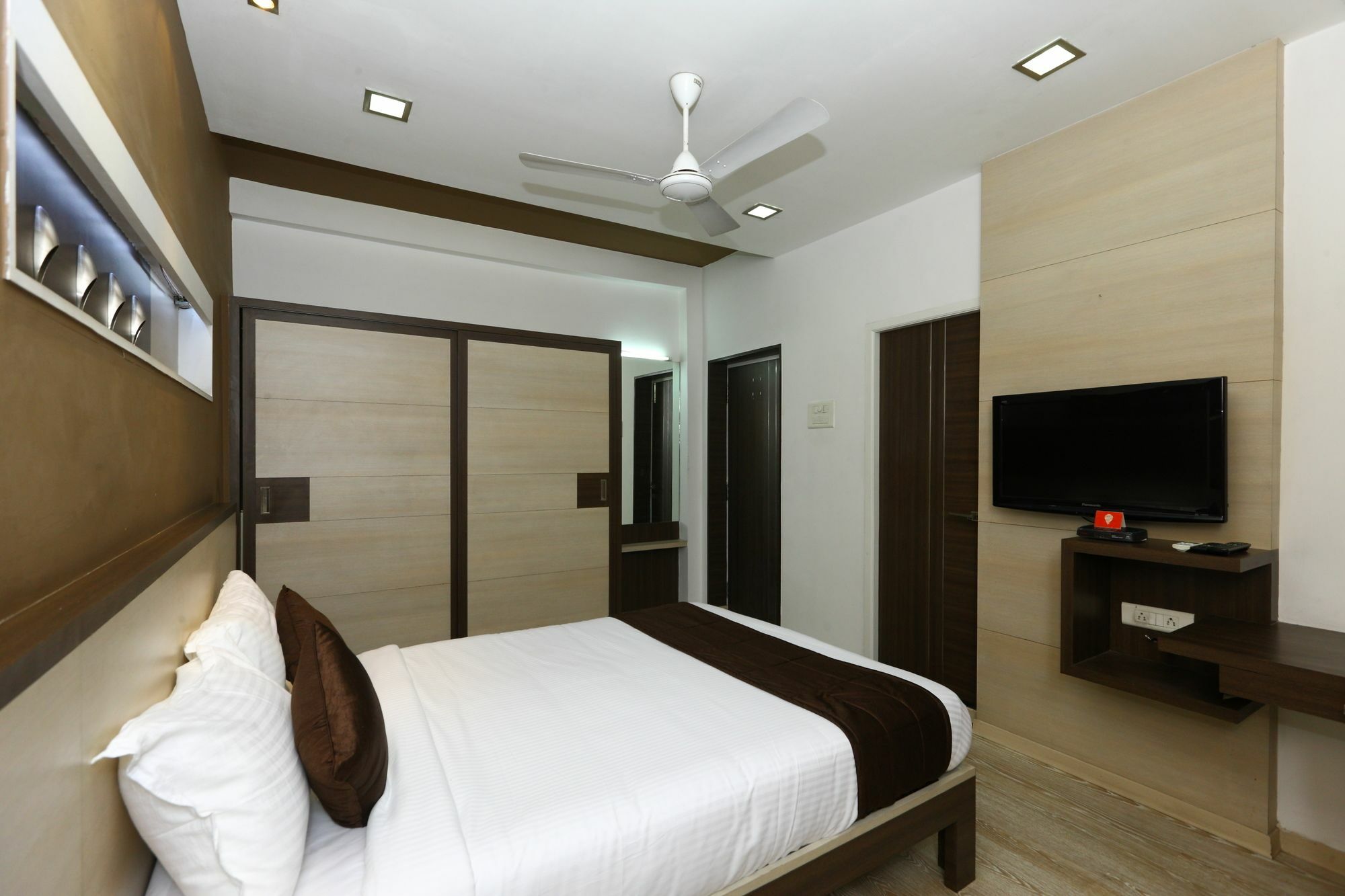 Oyo 9911 Apartment Shylee Niwas Chennai Dış mekan fotoğraf